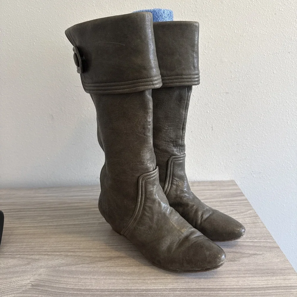 FRYE Jackie Button Tall Boots 8.5 Slip On Green Boho Coastal Cowgirl Festival